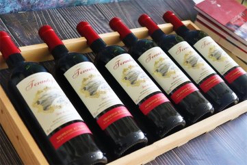 开红酒草莓视频APP免费店有没有发展空间